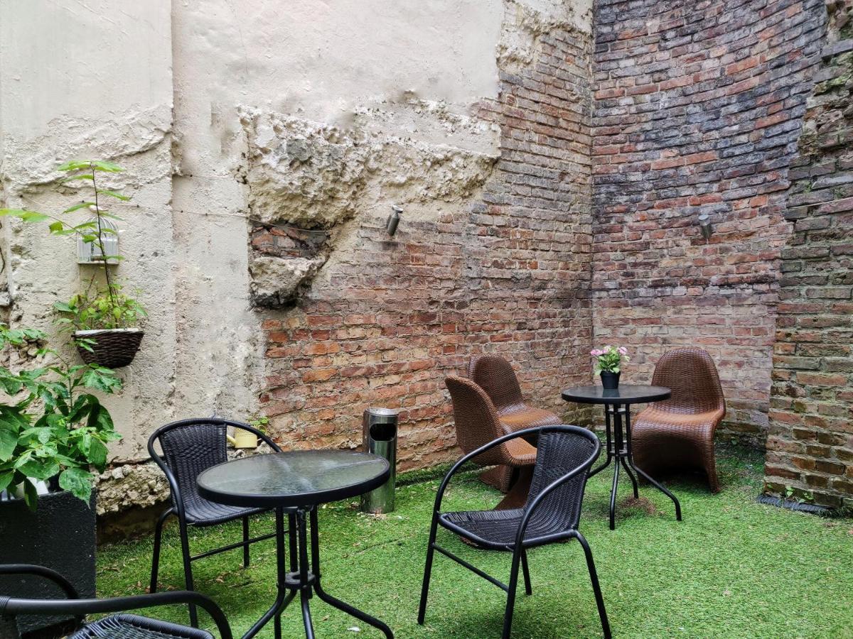 Puffa Hostel Lux วอร์ซอ ภายนอก รูปภาพ