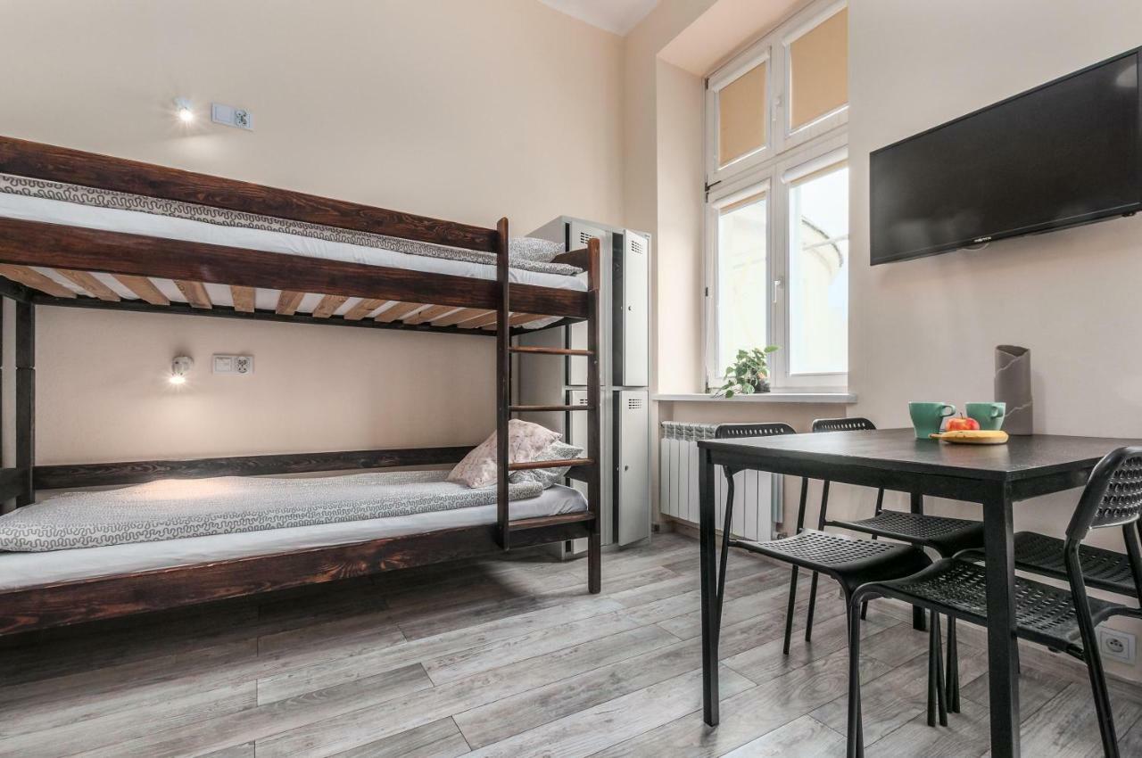 Puffa Hostel Lux วอร์ซอ ภายนอก รูปภาพ